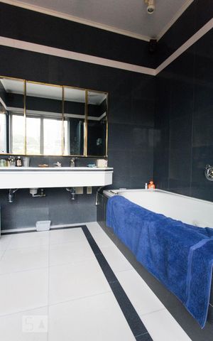 Casa para alugar com 500m², 4 quartos e 8 vagasBanheiro Suíte