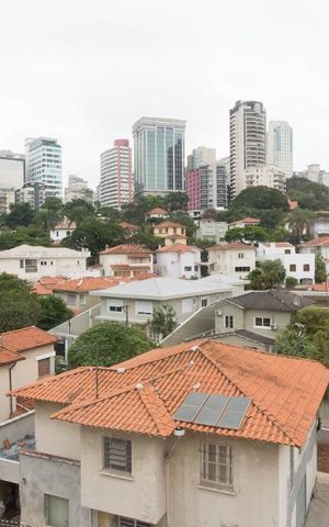 Casa para alugar com 500m², 4 quartos e 8 vagasVista