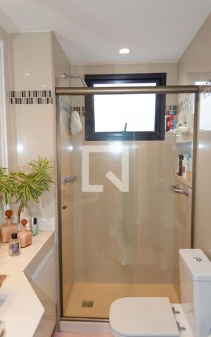 Apartamento à venda com 132m², 3 quartos e 3 vagas Apartamento à venda com 132m², 3 quartos e 3 vagasBanheiro da Suíte 1 e 2