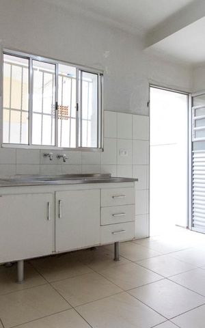 Casa à venda com 120m², 2 quartos e 1 vagaCozinha 
