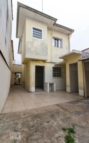Casa à venda com 120m², 2 quartos e 1 vagaFachada 