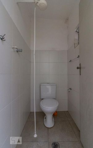 Casa à venda com 120m², 2 quartos e 1 vagaBanheiro de Serviço 