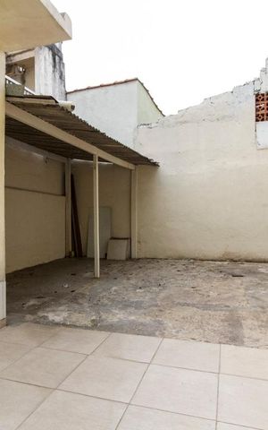 Casa à venda com 120m², 2 quartos e 1 vagaQuintal dos Fundos 