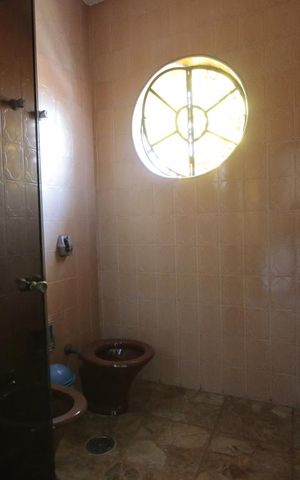Casa à venda com 330m², 4 quartos e 6 vagasSuite 2