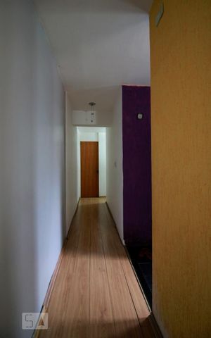 Apartamento à venda com 68m², 2 quartos e 2 vagasCorredor