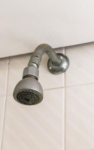 Apartamento à venda com 96m², 3 quartos e 1 vaga Apartamento à venda com 96m², 3 quartos e 1 vagaChuveiro