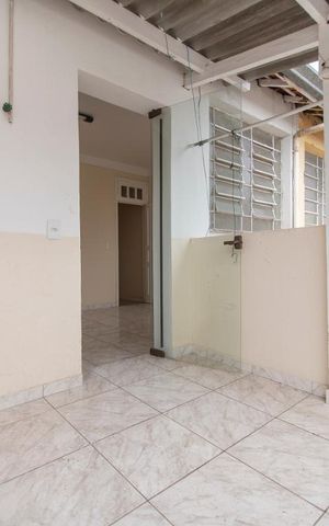 Casa à venda com 85m², 2 quartos e sem vaga Casa à venda com 85m², 2 quartos e sem vagaArea de Serviço