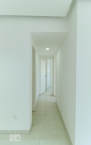 Apartamento para alugar com 60m², 2 quartos e 2 vagas Apartamento para alugar com 60m², 2 quartos e 2 vagasCorredor