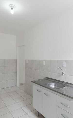 Casa para alugar com 86m², 2 quartos e 2 vagasCozinha 