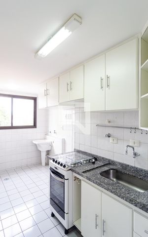 Apartamento à venda com 60m², 2 quartos e 1 vaga Apartamento à venda com 60m², 2 quartos e 1 vagaCozinha