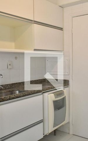 Apartamento à venda com 96m², 2 quartos e 2 vagasCozinha