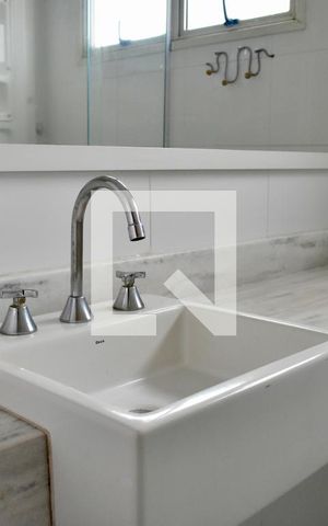 Apartamento à venda com 96m², 2 quartos e 2 vagasBanheiro da Suíte 1
