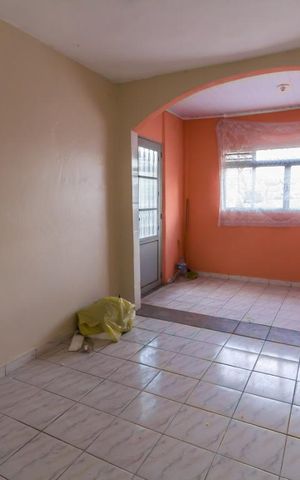 Casa à venda com 95m², 3 quartos e 2 vagasSala