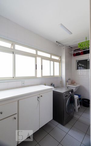 Apartamento para alugar com 100m², 3 quartos e 2 vagasÁrea de serviço