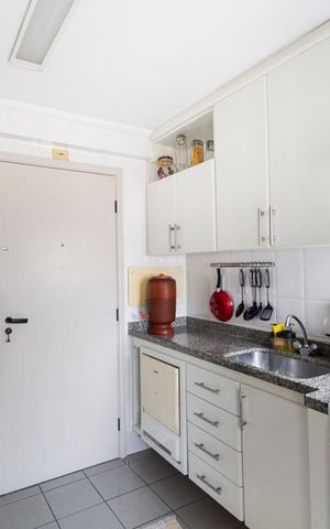 Apartamento para alugar com 100m², 3 quartos e 2 vagasCozinha