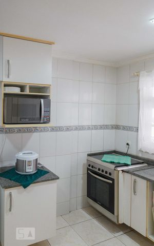 Casa à venda com 180m², 3 quartos e 2 vagasCozinha