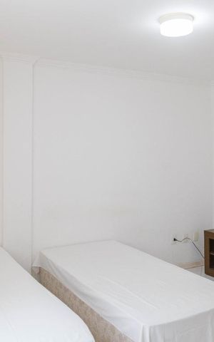 Casa à venda com 180m², 3 quartos e 2 vagasSuíte 2