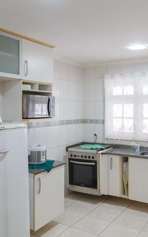 Casa à venda com 180m², 3 quartos e 2 vagasCozinha