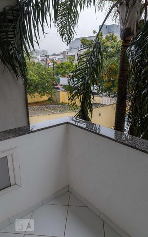 Casa à venda com 180m², 3 quartos e 2 vagasSuíte 1