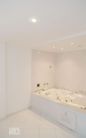 Casa à venda com 180m², 3 quartos e 2 vagasSuíte 3