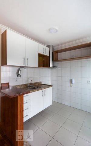 Apartamento para alugar com 78m², 2 quartos e 1 vagaCozinha