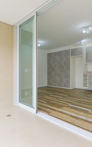 Studio para alugar com 34m², 1 quarto e 1 vaga Studio para alugar com 34m², 1 quarto e 1 vagaVaranda