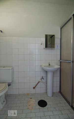 Studio à venda com 40m², 1 quarto e sem vaga Studio à venda com 40m², 1 quarto e sem vagaBanheiro