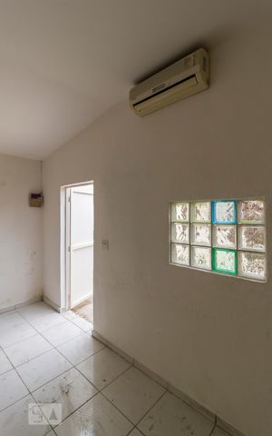 Casa à venda com 150m², 2 quartos e 3 vagasEdicula