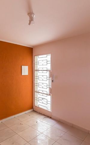 Casa à venda com 150m², 2 quartos e 3 vagasSala