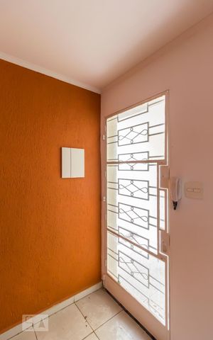 Casa à venda com 150m², 2 quartos e 3 vagasSala