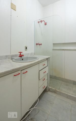 Apartamento à venda com 50m², 1 quarto e sem vaga Apartamento à venda com 50m², 1 quarto e sem vagaBanheiro