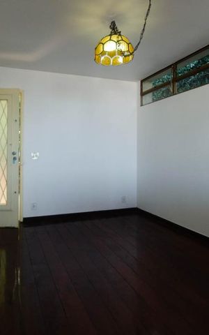 Casa à venda com 312m², 4 quartos e 2 vagasSala de jantar no terceiro pavimento