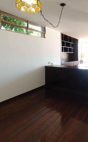 Casa à venda com 312m², 4 quartos e 2 vagasSala de jantar no terceiro pavimento