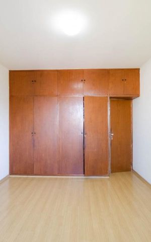 Casa à venda com 312m², 4 quartos e 2 vagasQuarto 3 no segundo pavimento