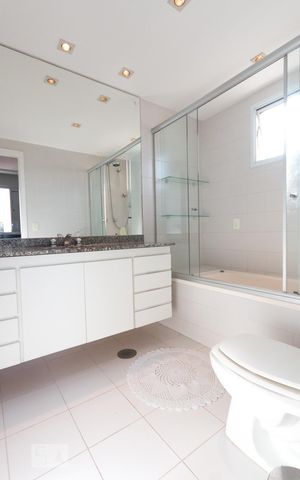 Apartamento à venda com 115m², 3 quartos e 2 vagasBanheiro da suíte 