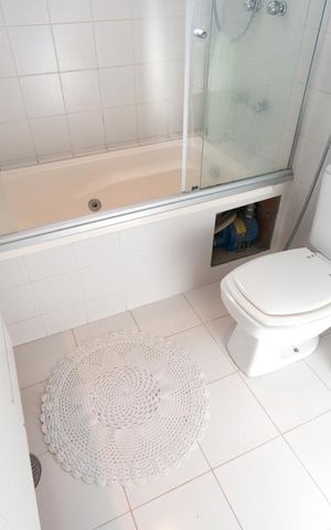 Apartamento à venda com 115m², 3 quartos e 2 vagasBanheiro da suíte 