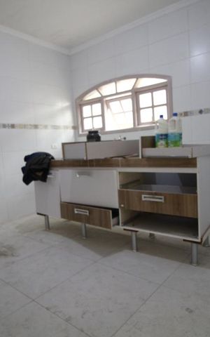 Casa à venda com 230m², 3 quartos e 2 vagasCozinha
