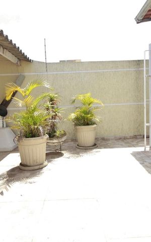 Casa à venda com 230m², 3 quartos e 2 vagasÁrea externa