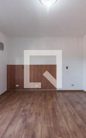 Casa à venda com 450m², 3 quartos e 6 vagas Casa à venda com 450m², 3 quartos e 6 vagasSuíte 2