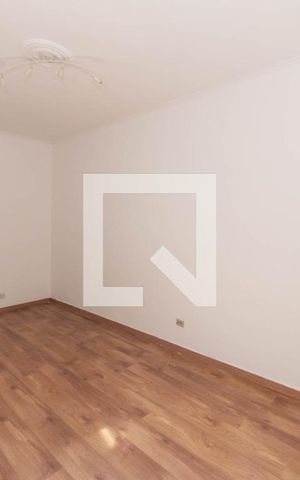 Casa à venda com 450m², 3 quartos e 6 vagas Casa à venda com 450m², 3 quartos e 6 vagasQuarto