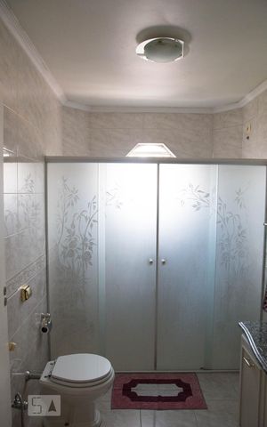 Apartamento para alugar com 137m², 3 quartos e 2 vagas Apartamento para alugar com 137m², 3 quartos e 2 vagasBanheiro social
