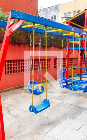 Apartamento à venda com 65m², 2 quartos e 1 vaga Apartamento à venda com 65m², 2 quartos e 1 vagaÁrea comum - Playground