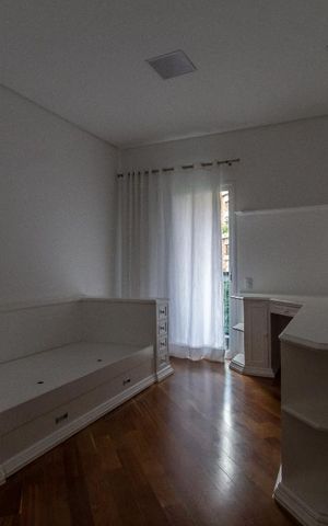 Apartamento à venda com 430m², 4 quartos e 5 vagas Apartamento à venda com 430m², 4 quartos e 5 vagasSuíte 1