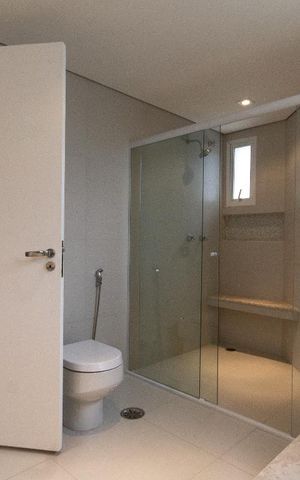 Apartamento à venda com 430m², 4 quartos e 5 vagas Apartamento à venda com 430m², 4 quartos e 5 vagasSuíte Máster