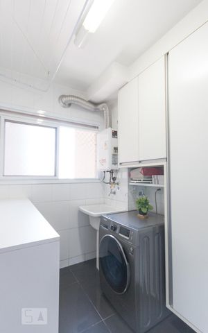 Apartamento à venda com 140m², 3 quartos e 2 vagasÁrea de serviço