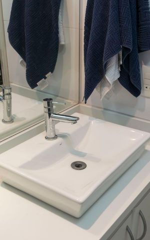 Apartamento à venda com 86m², 2 quartos e 2 vagasBanheiro social (Torneira)