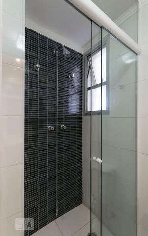 Apartamento à venda com 86m², 2 quartos e 2 vagasBanheiro social 