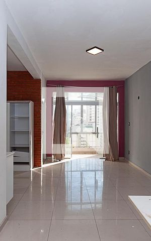 Apartamento à venda com 50m², 1 quarto e sem vaga Apartamento à venda com 50m², 1 quarto e sem vagaStudio