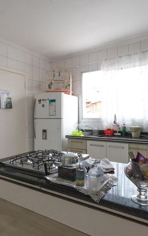 Casa à venda com 135m², 3 quartos e 4 vagasCozinha 