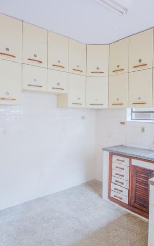 Casa à venda com 117m², 3 quartos e 2 vagasCozinha